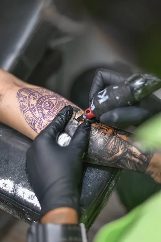 White Lotus Tattoos | Best Tattoo Studio in Kolkata | Top Tattoo Shop in Patuli | Professional Tattoo Parlor in Kolkata