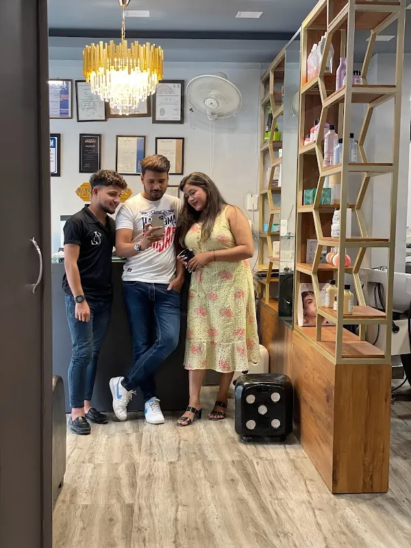 LEGEND unisex salon (Anees Malik)