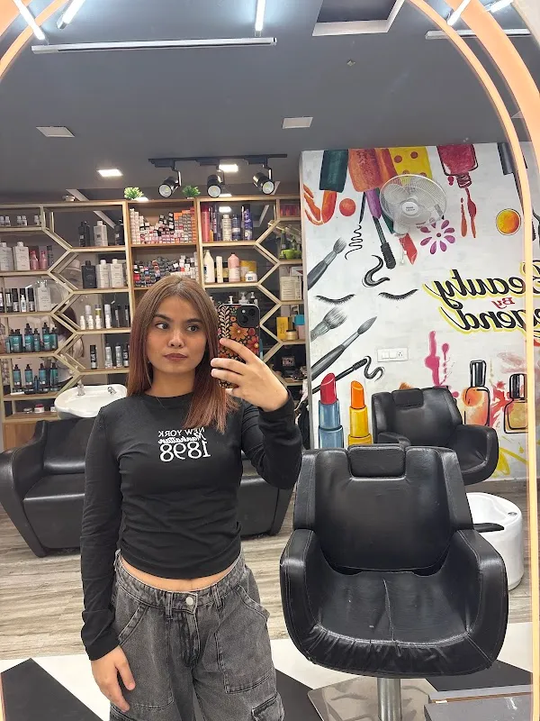 LEGEND unisex salon (Anees Malik)