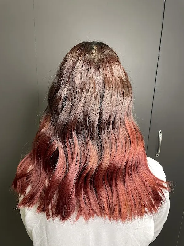 LEGEND unisex salon (Anees Malik)