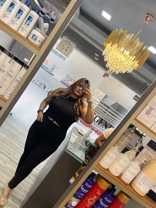 LEGEND unisex salon (Anees Malik)