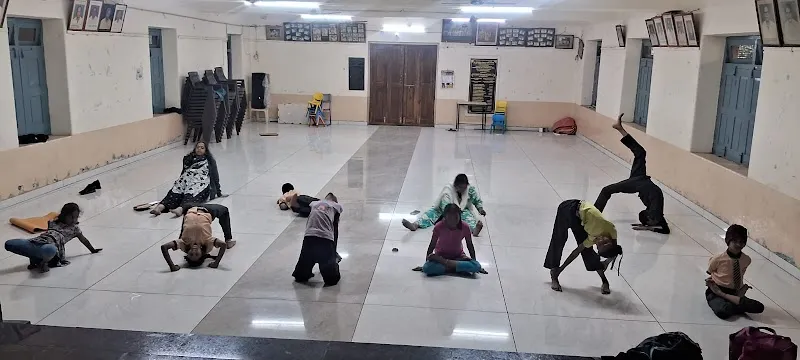 FITNESS FREAK YOGA STUDIO