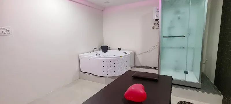 Alwish spa and massage
