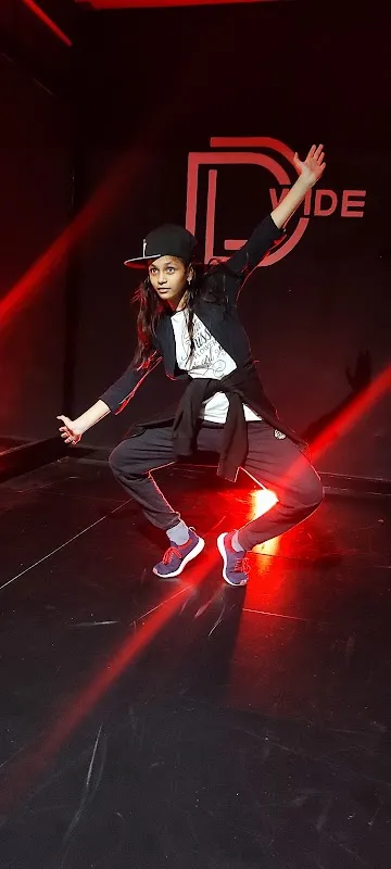 D Wide Dance Academy