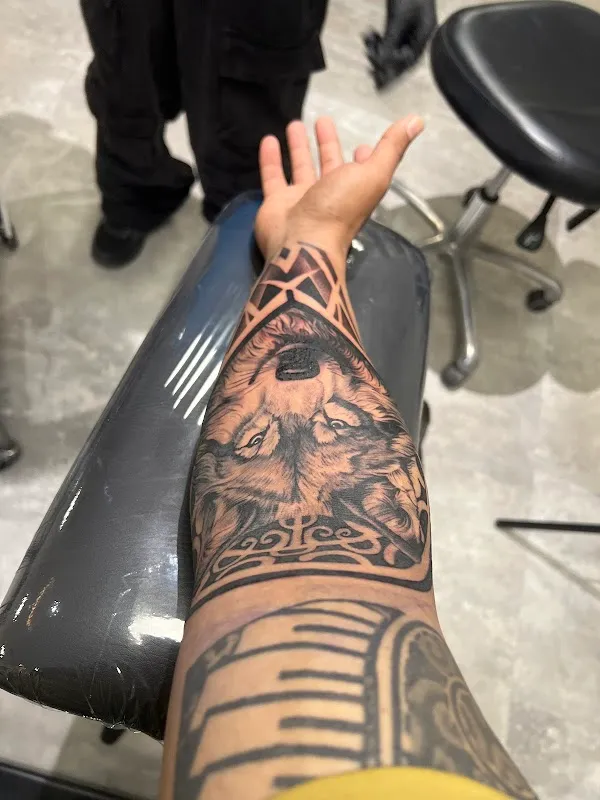 Aliens Tattoo Delhi