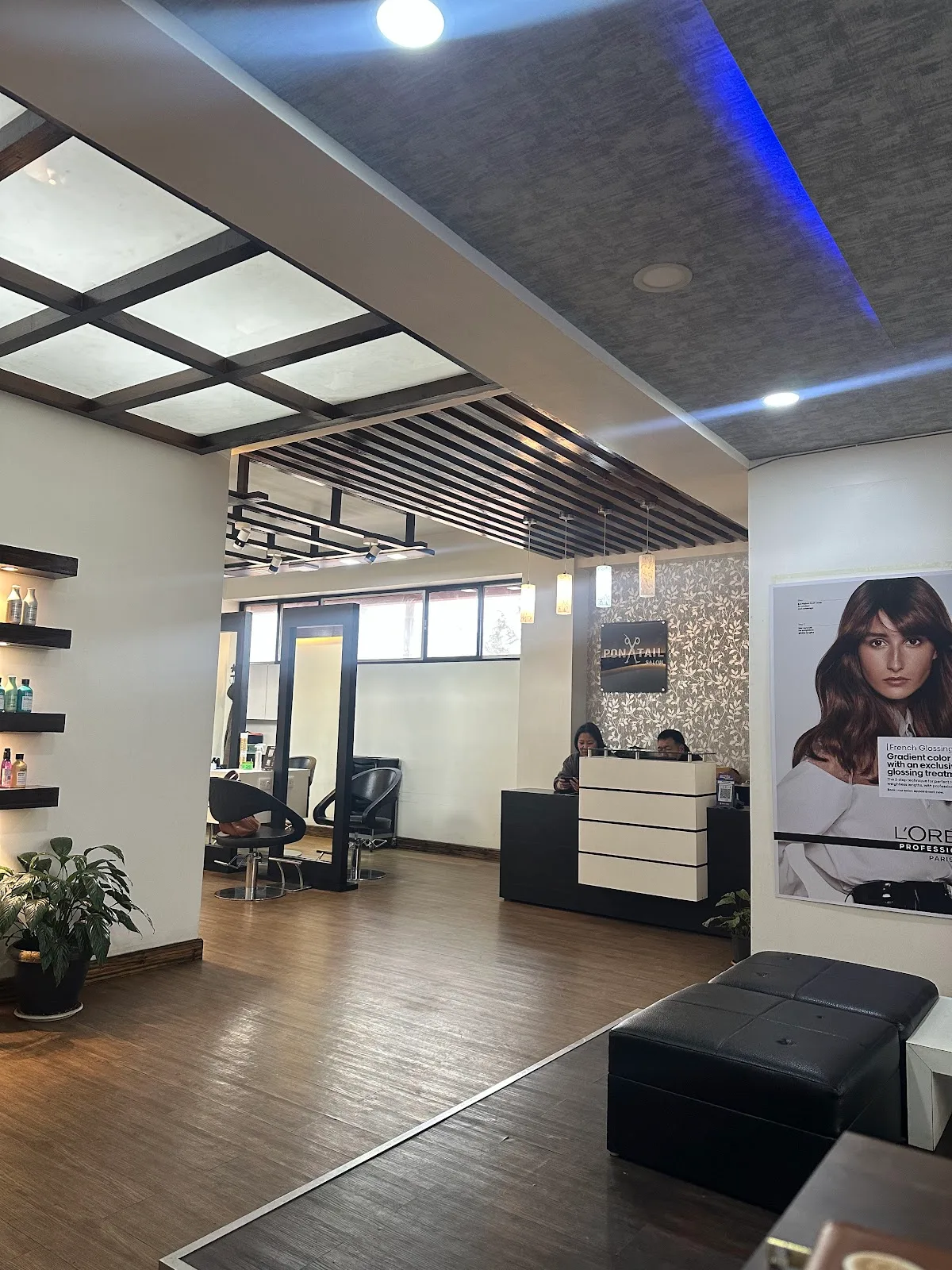 Ponytail Salon