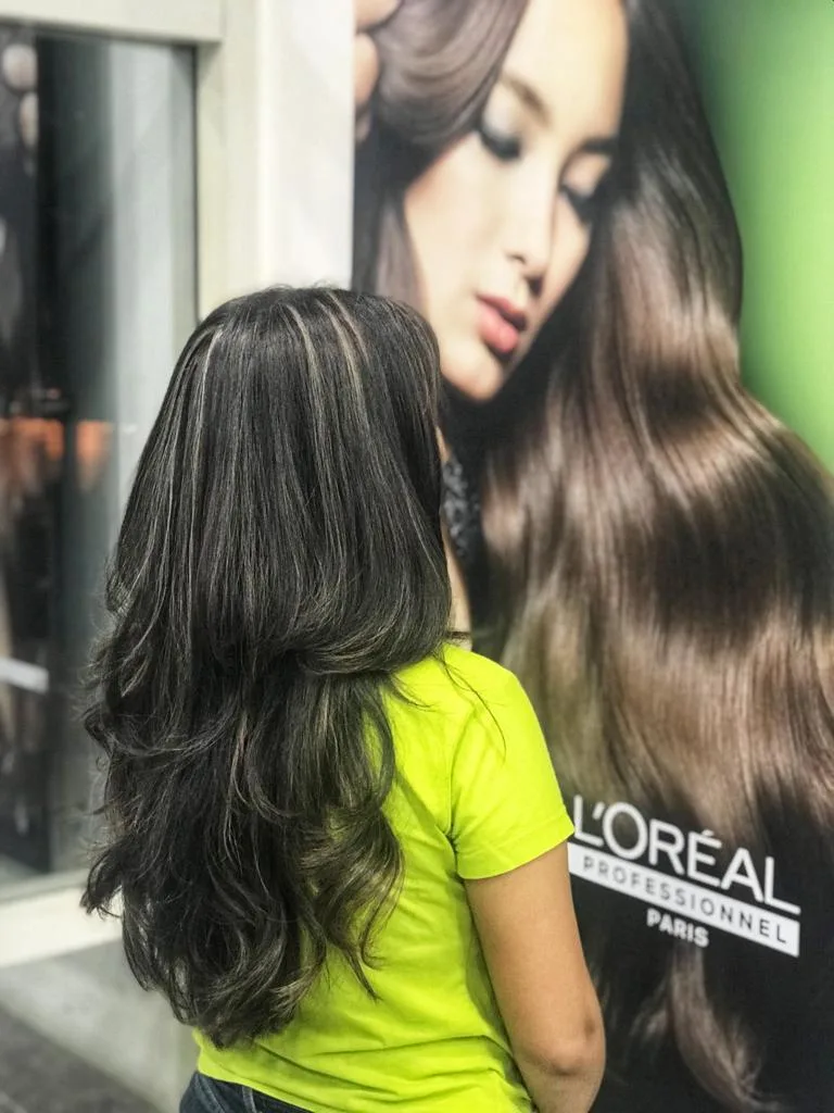 Ponytail Salon
