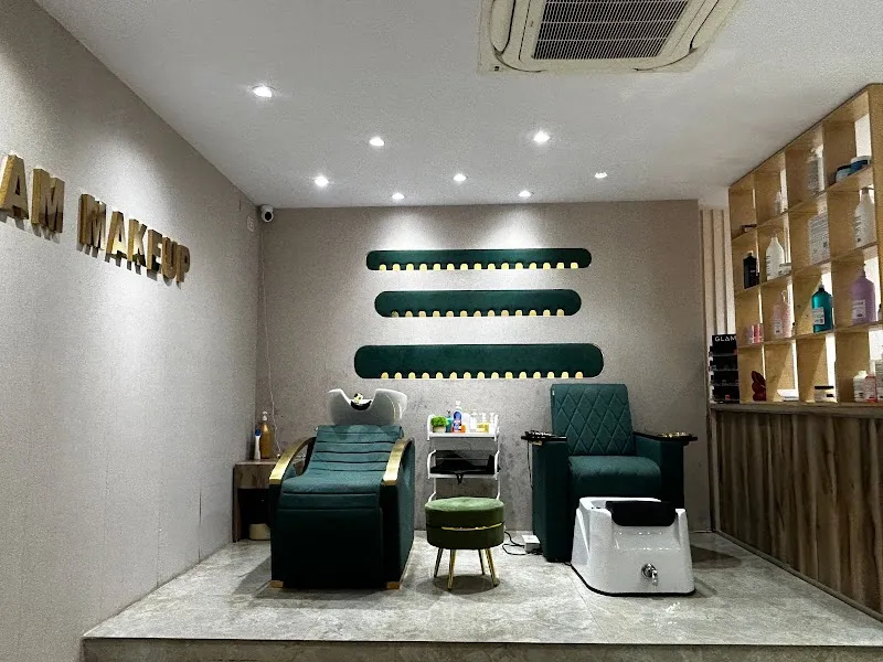 Madam makeup unisex salon and academy