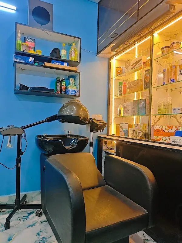 ROYAL SALOON TPG