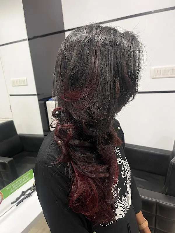 Green Trends Unisex Hair And Style Salon Yelahanka