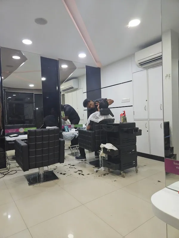 Green Trends Unisex Hair And Style Salon Yelahanka
