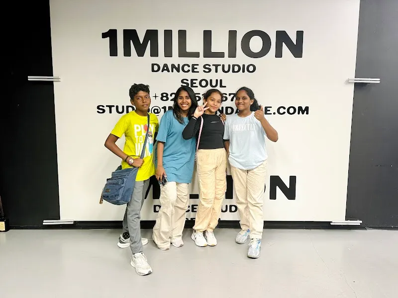 SUSH'S KICK AND STEP DANCE STUDIO