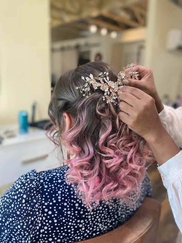 Beauty & The Balayage
