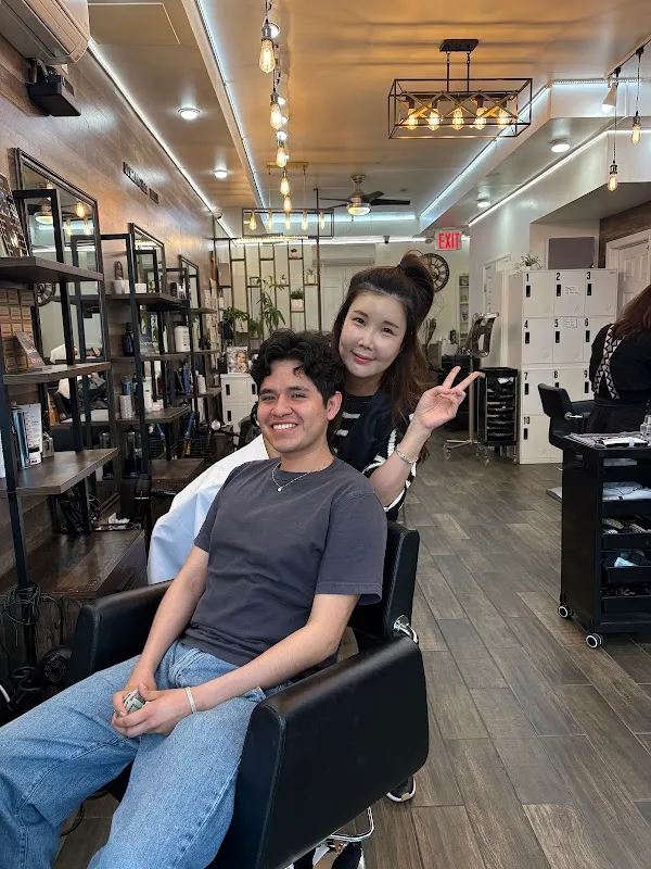 Si Seung Hee Hair Salon