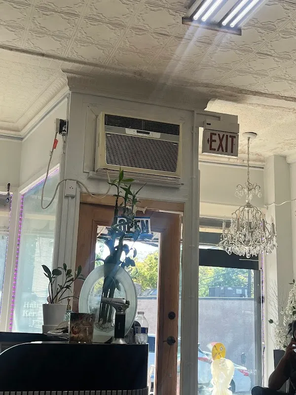 Selenny Beauty Salon