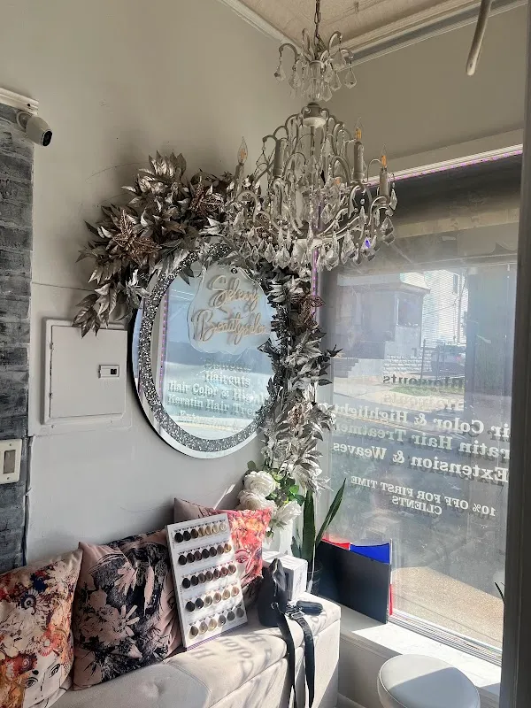 Selenny Beauty Salon