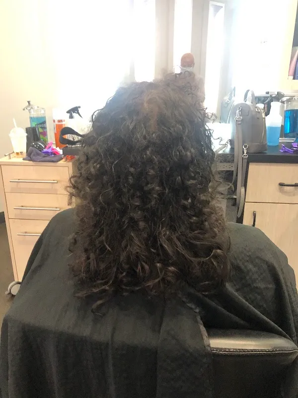 Looks Salon and Spa