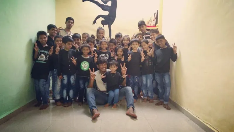 DropBeat Dance Studio by Lavesh Desai | ड्रॉपबीट डान्स स्टुडिओ