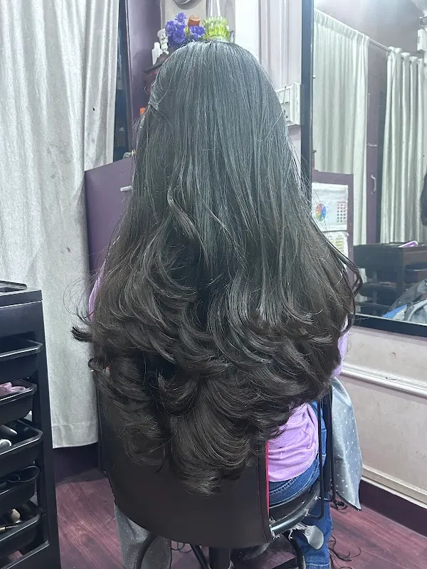 Hemangi’s Impulse Makeover Salon For Ladies