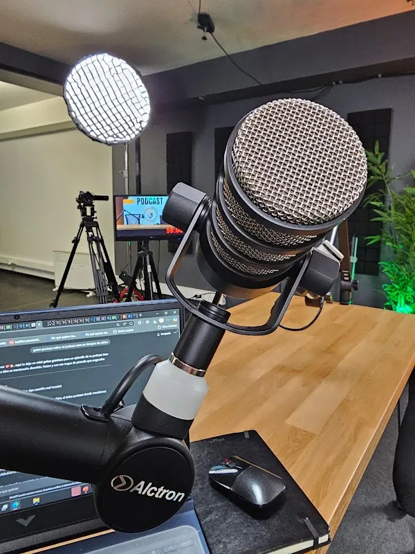 Santiago Podcast Estudio