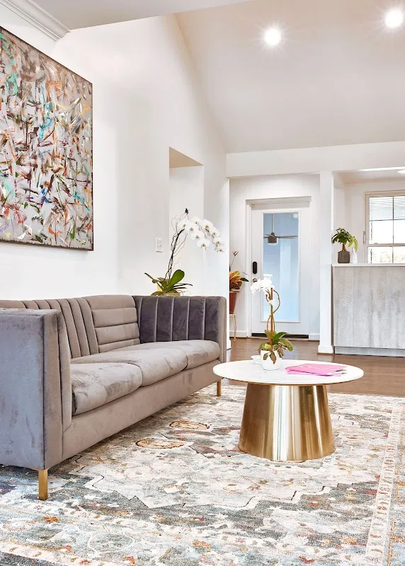 Salon Midtown — A Kyle Britt Salon