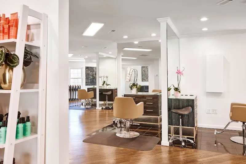 Salon Midtown — A Kyle Britt Salon
