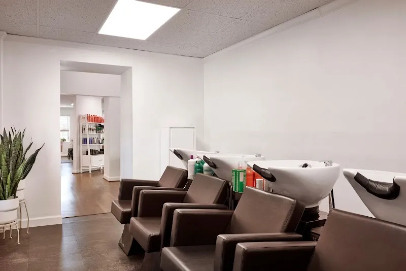 Salon Midtown — A Kyle Britt Salon