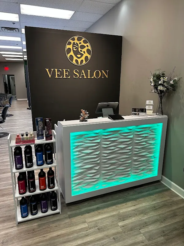 Vee Salon