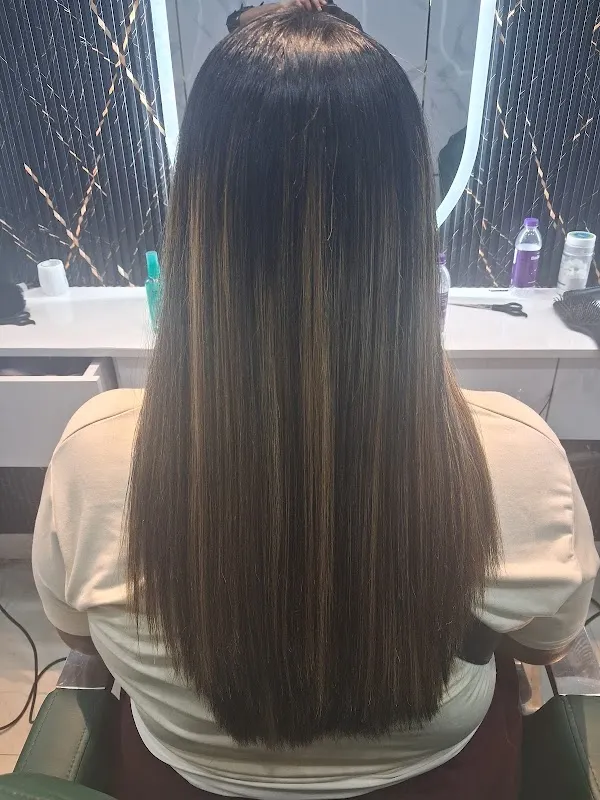 Hair Glossy Luxury Unisex Salon