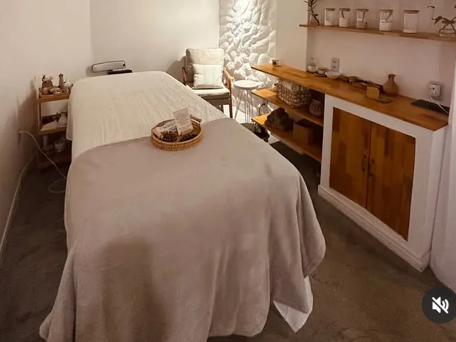 Golden flower spa