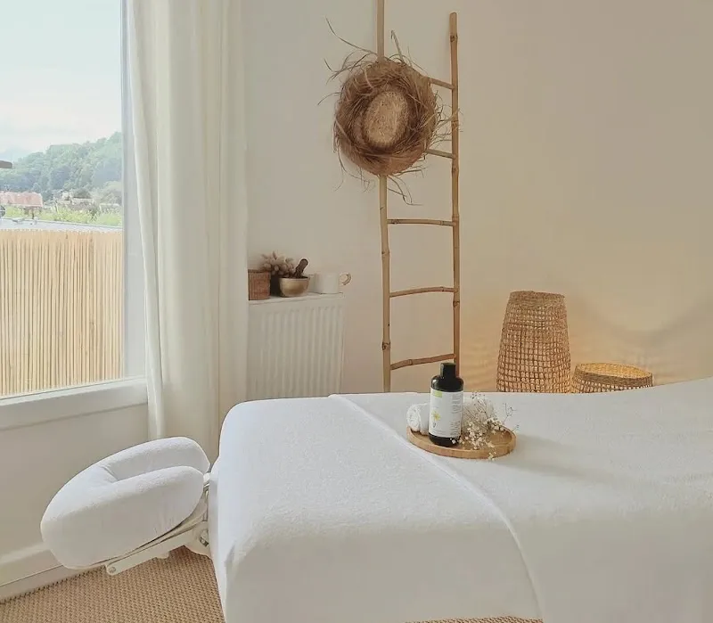 Golden flower spa