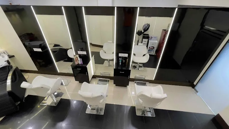 Experts Salon (Family's Hair & Beauty Salon)