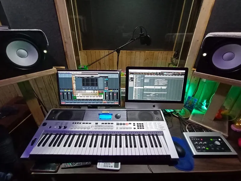 MS RECORDING STUDIO