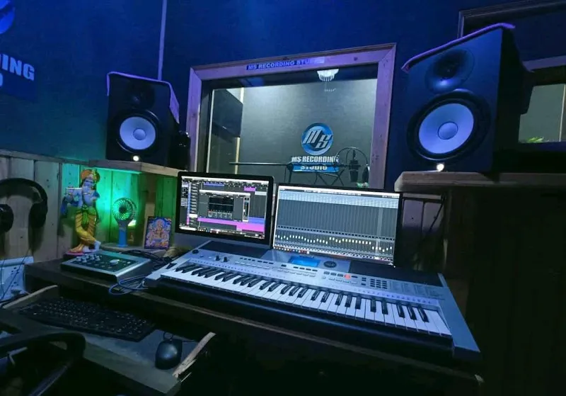 MS RECORDING STUDIO