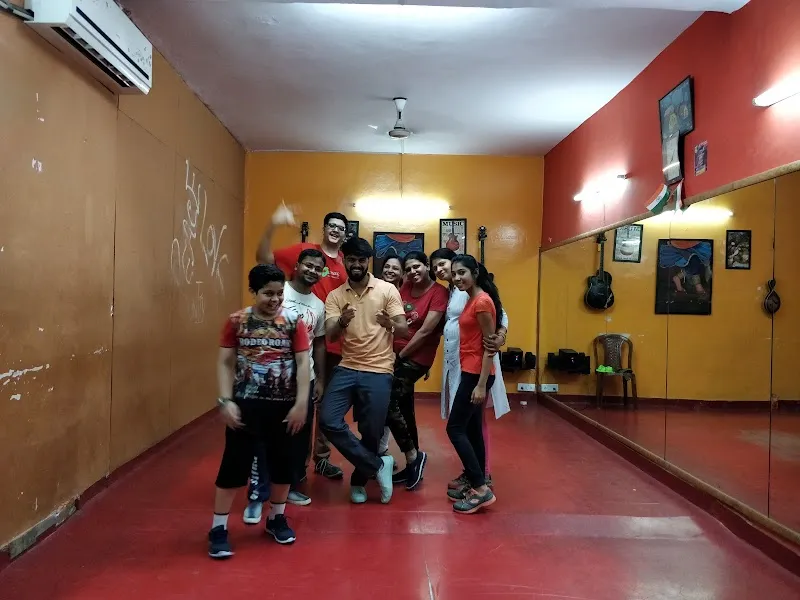 DANCE CENTRAL -DC