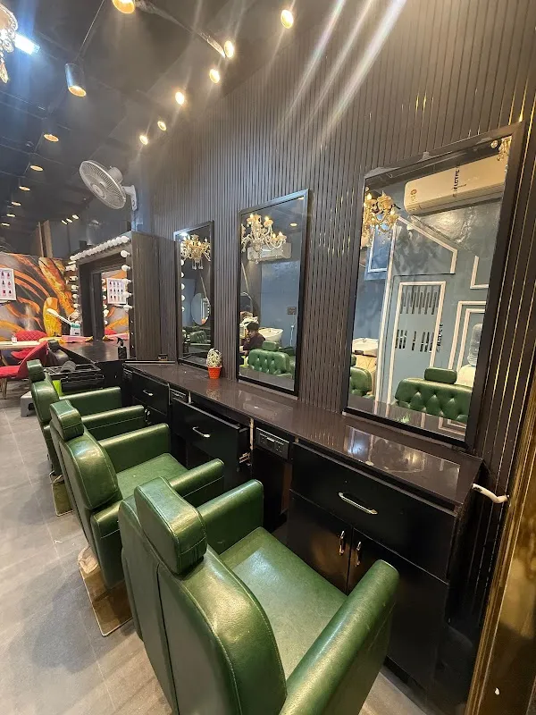Vintage luxury salon