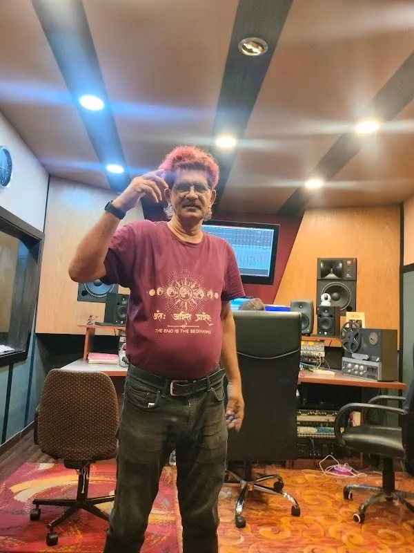 Studio Vibrations