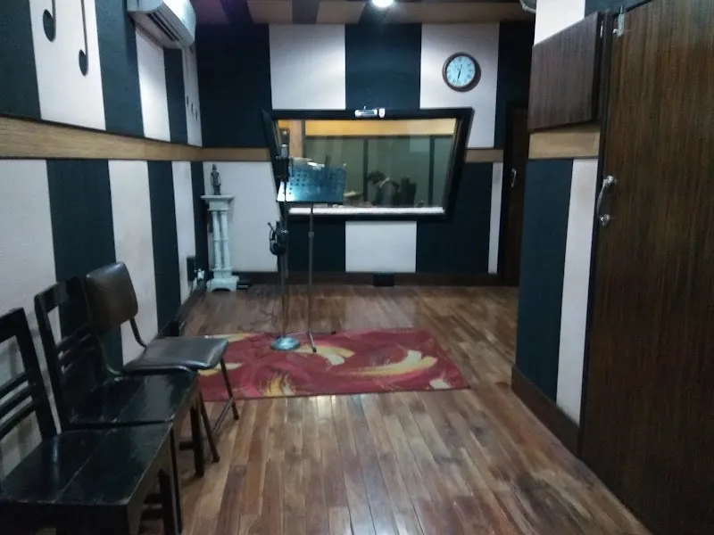 Studio Vibrations
