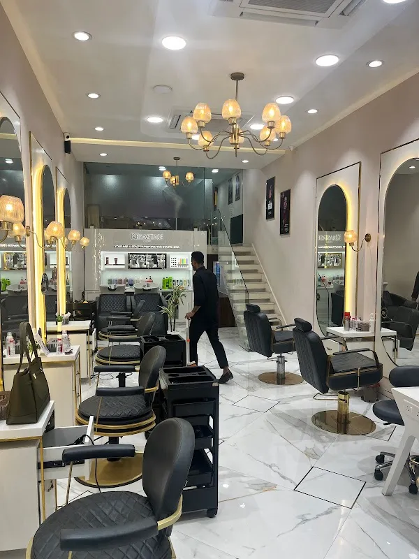 LookWell Salon - Hiranandani Meadows, Thane
