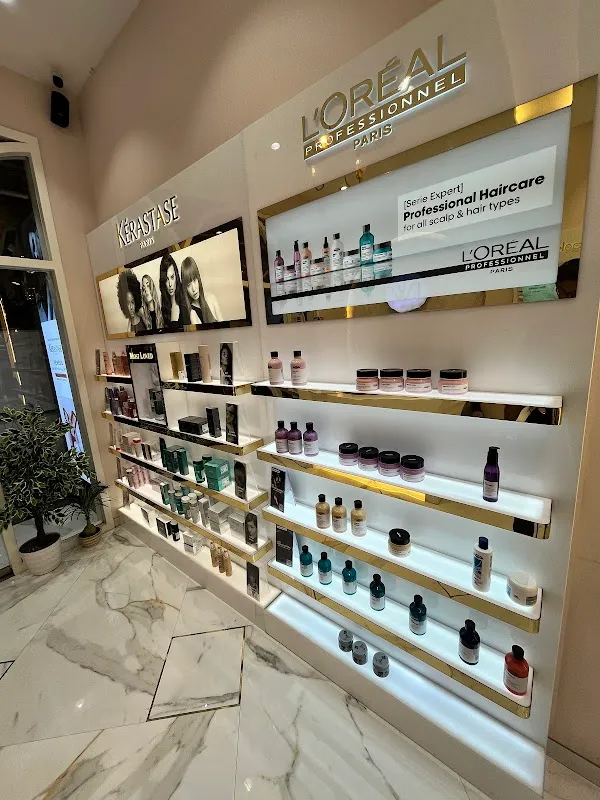 LookWell Salon - Hiranandani Meadows, Thane