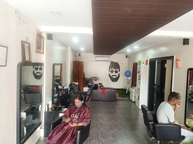 Nikki's Unisex Salon