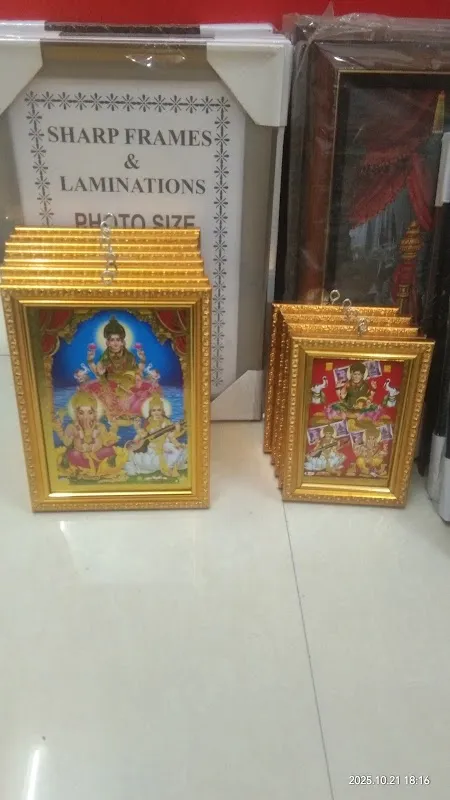 Gowri Photo Studio & Photo Frames