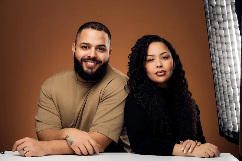 Darwin & Jessica Portrait Studio