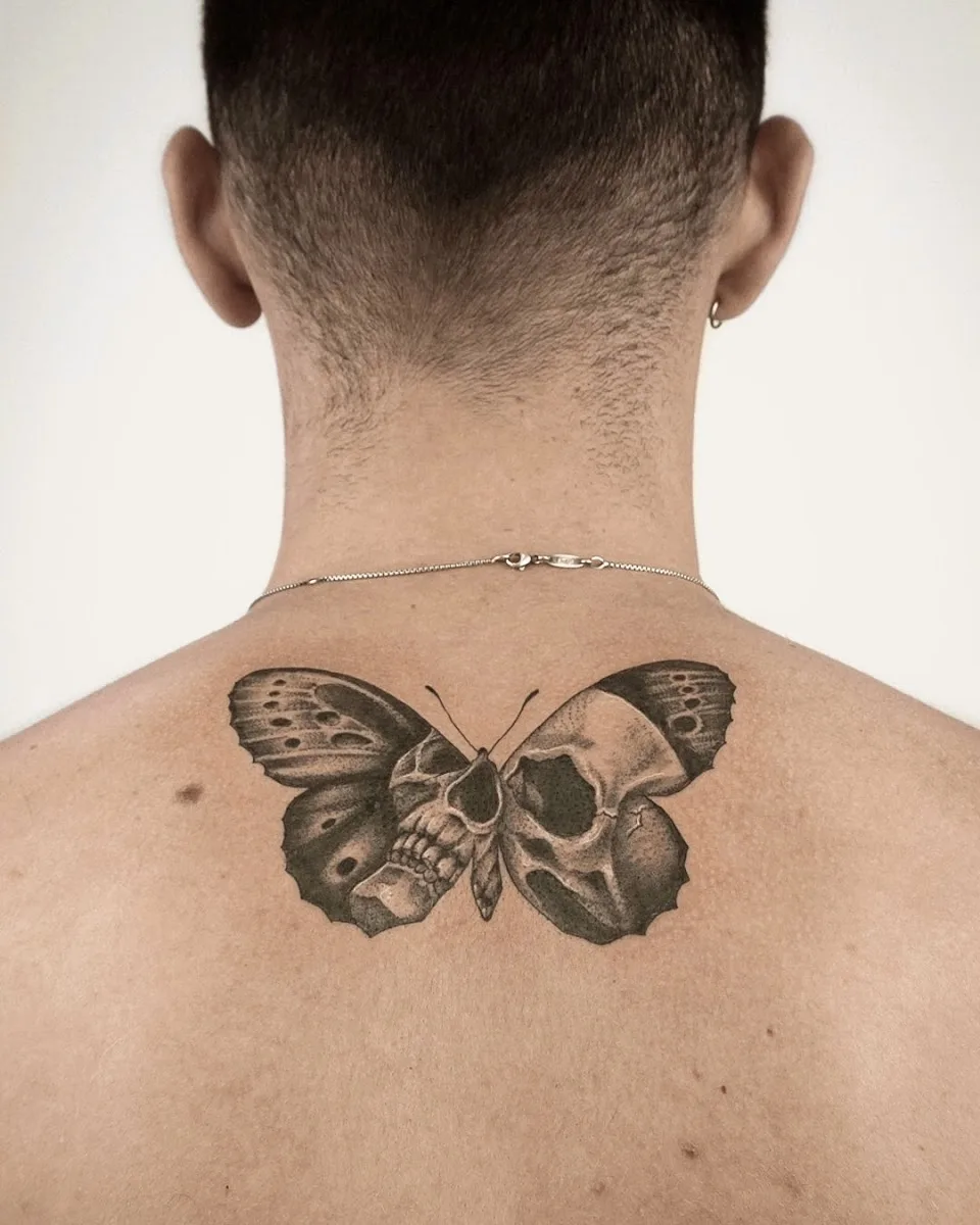 Maison Python - Tatouage Paris