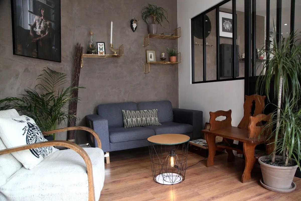 Maison Python - Tatouage Paris