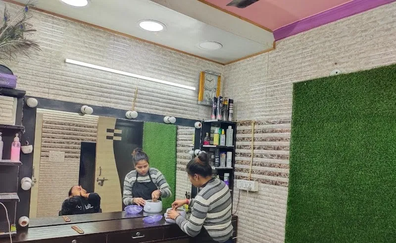 Wimpy Beauty Parlour
