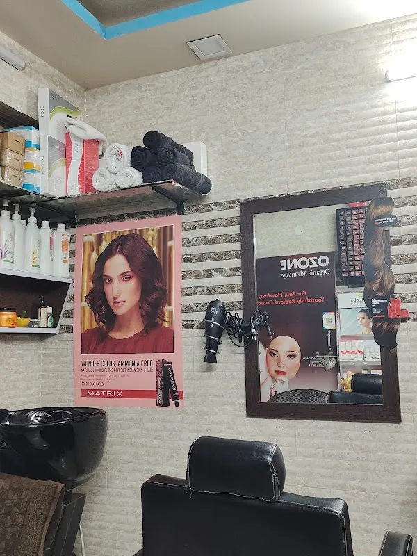 Wimpy Beauty Parlour