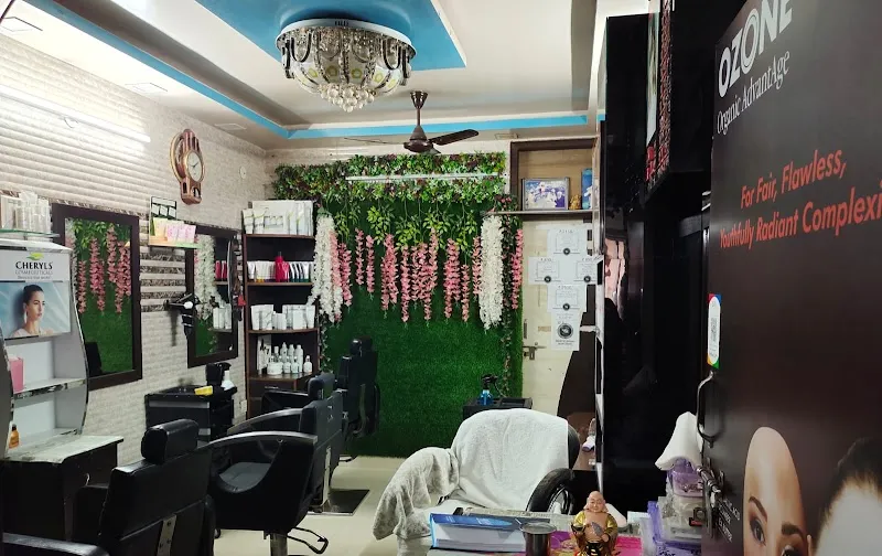 Wimpy Beauty Parlour