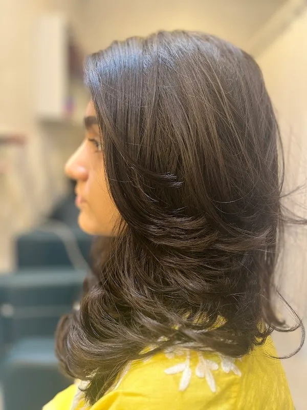 AURALUX Ladies Salon and Academy's