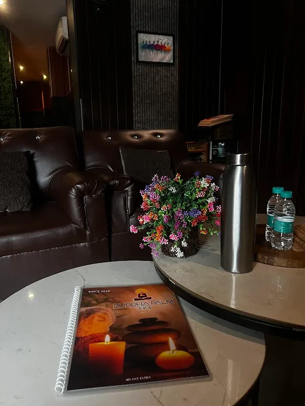 Buddha Palm Spa, Morjim